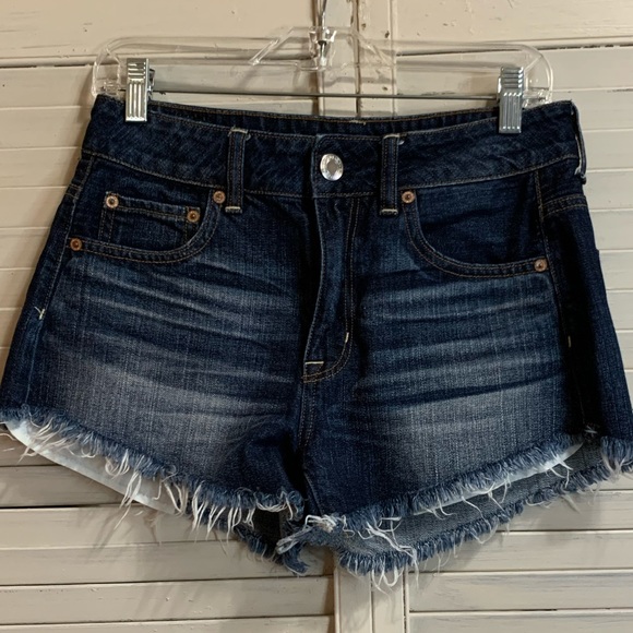American Eagle Cutoff Shorts Size 4 Stonewash